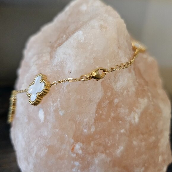 Hope, Faith, Love and Luck clover fashion necklace 16 inches - Picture 10 of 12